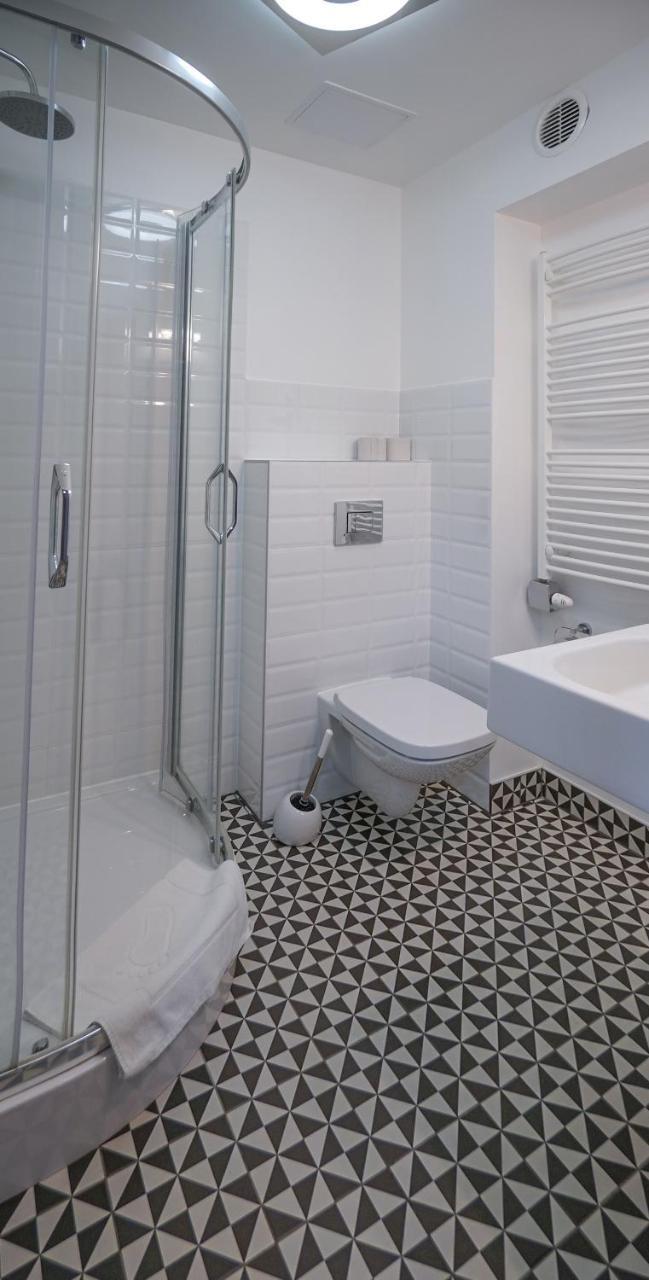 Happy Day Apartments Ополе Экстерьер фото